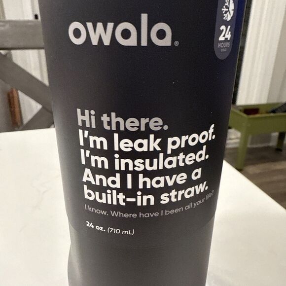 Owala FreeSip Insulated Stainless Steel Water Bottle Straw 24oz Very Very Dark - Picture 2 of 10